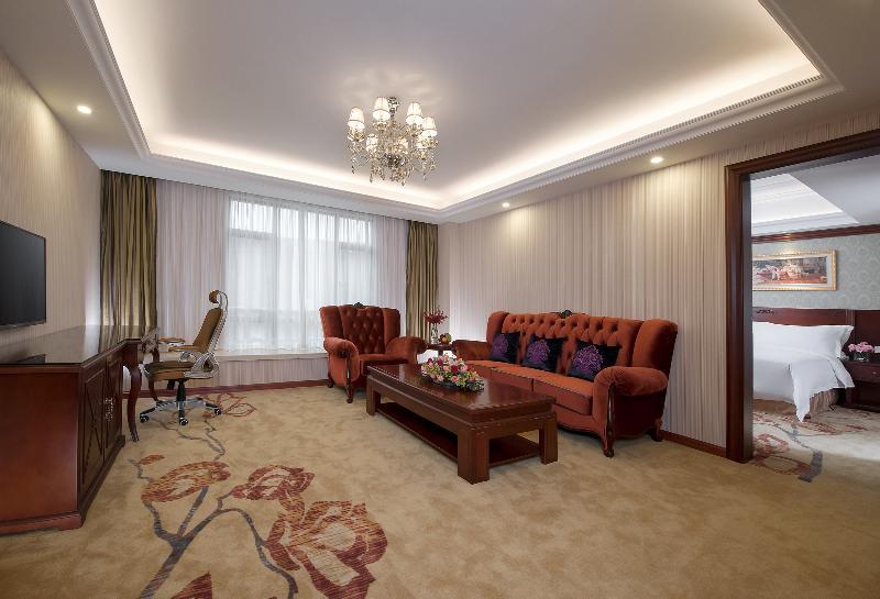 Vienna International Hotel Shanghai Pudong Huinan Экстерьер фото